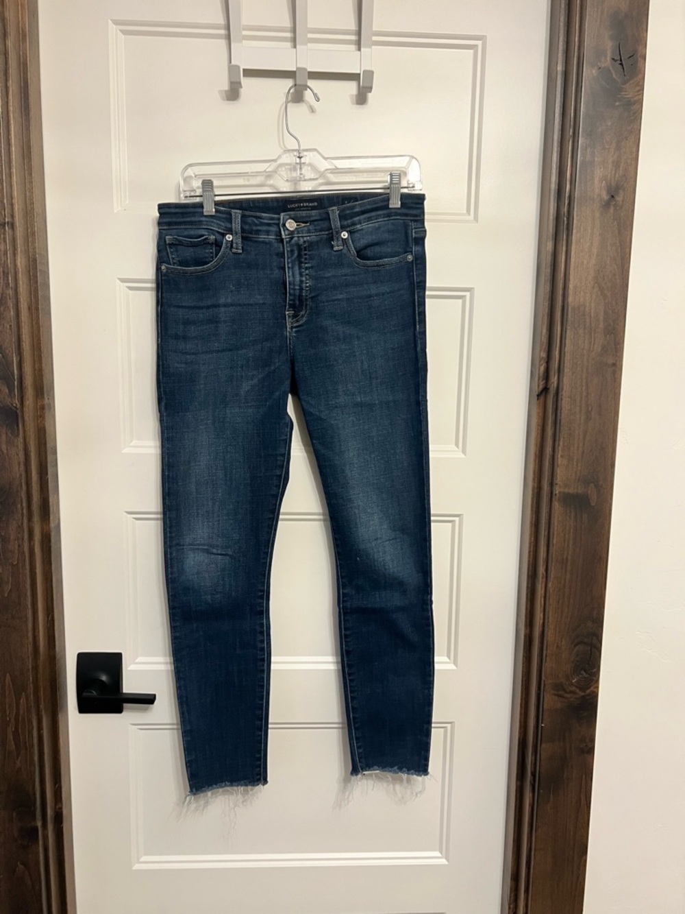 Lucky Brand Women’s Dark Indigo Skinny Jeans with Raw Hem